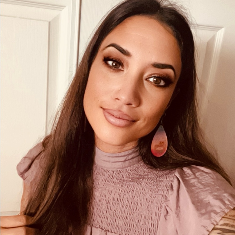 Meet your Posher, Charlene